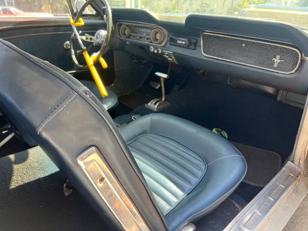 Mustang-coupe-1965-7