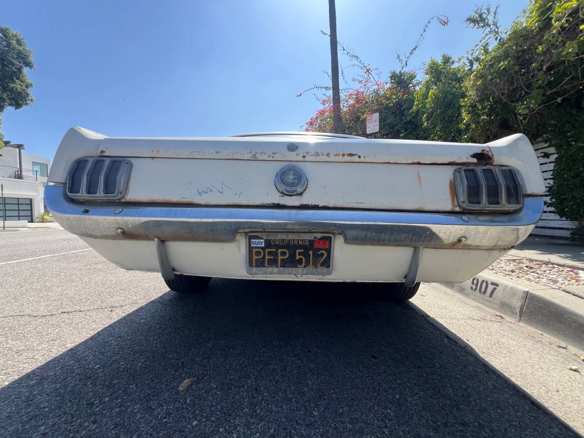 Mustang-coupe-1965-8