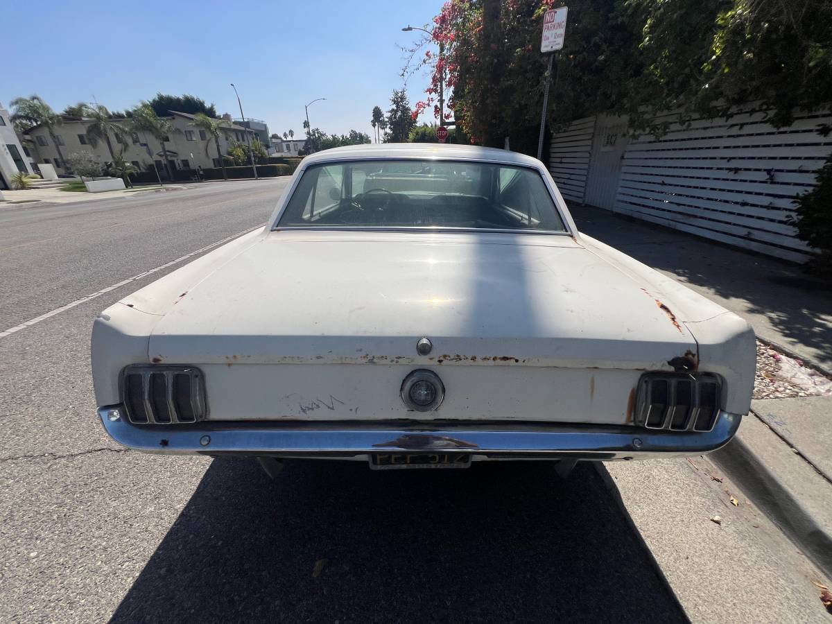 Mustang-coupe-1965-9