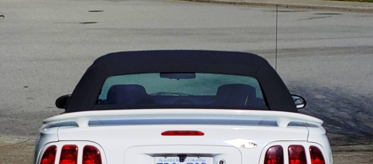 Mustang-gt-convertible-1996-white-14