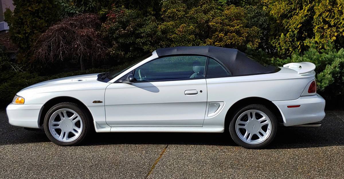 Mustang-gt-convertible-1996-white-15