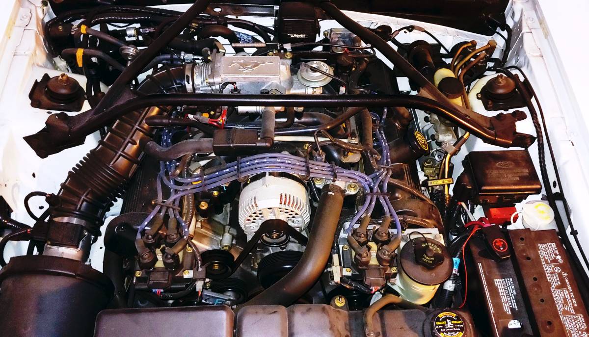 Mustang-gt-convertible-1996-white-18