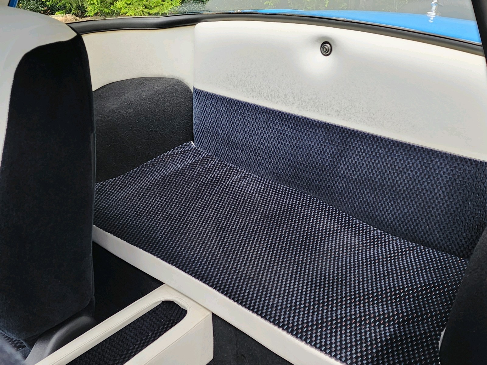 Nash-metropolitian-1961-Coupe-3
