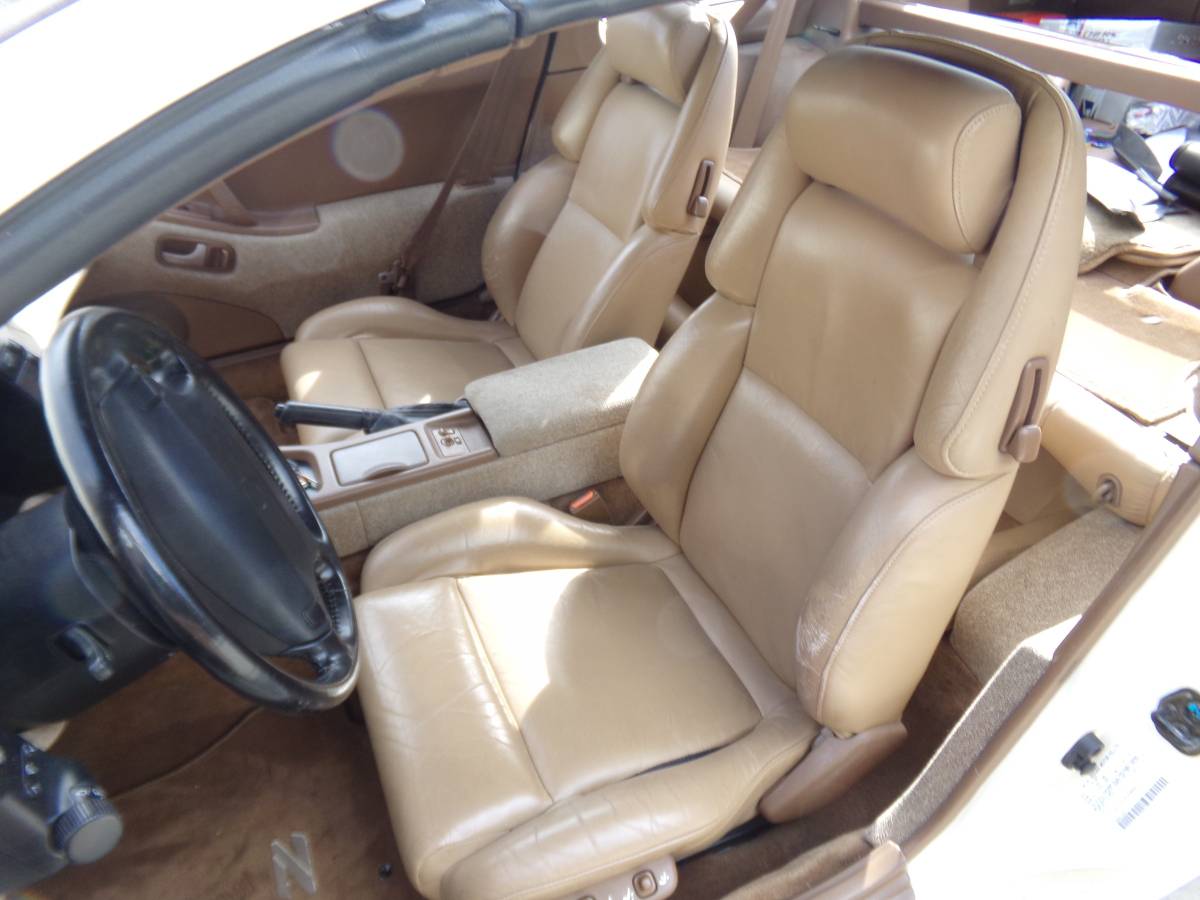 Nissan-22-1991-custom-10