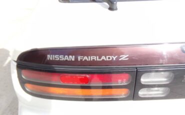 Nissan-22-1991-custom-5