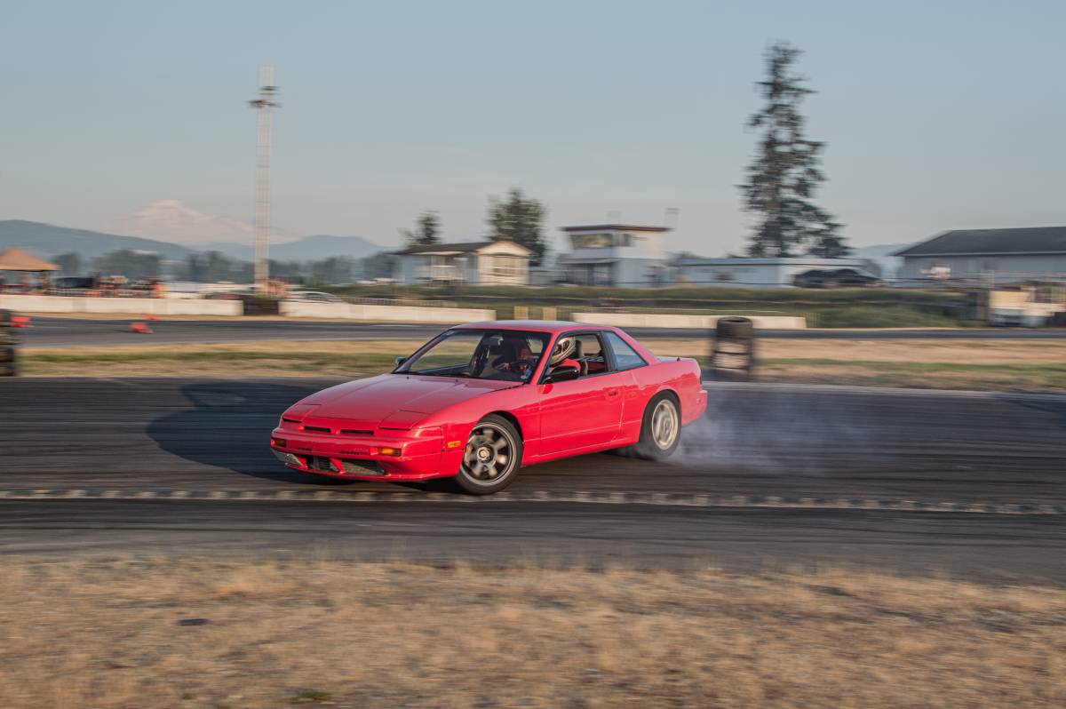 Nissan-240sx-1990-red-17