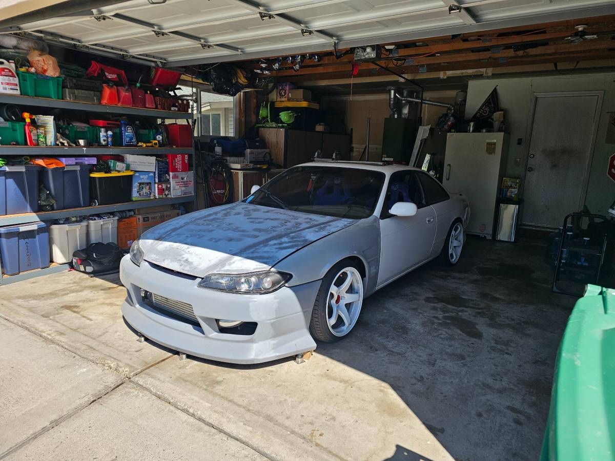 Nissan-240sx-1995-white