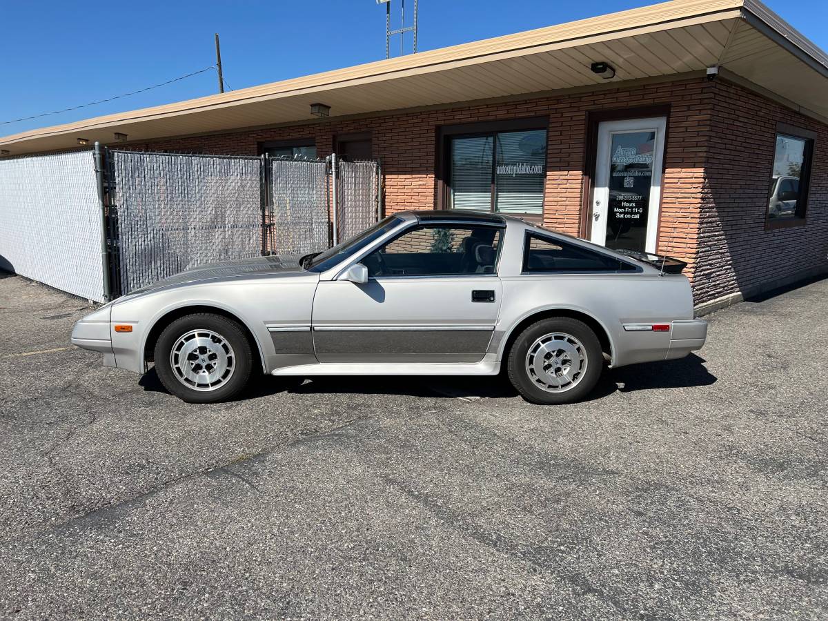 Nissan-300zx-1986-silver