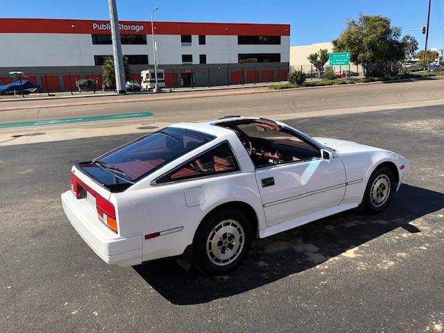 Nissan-300zx-1986-white-8