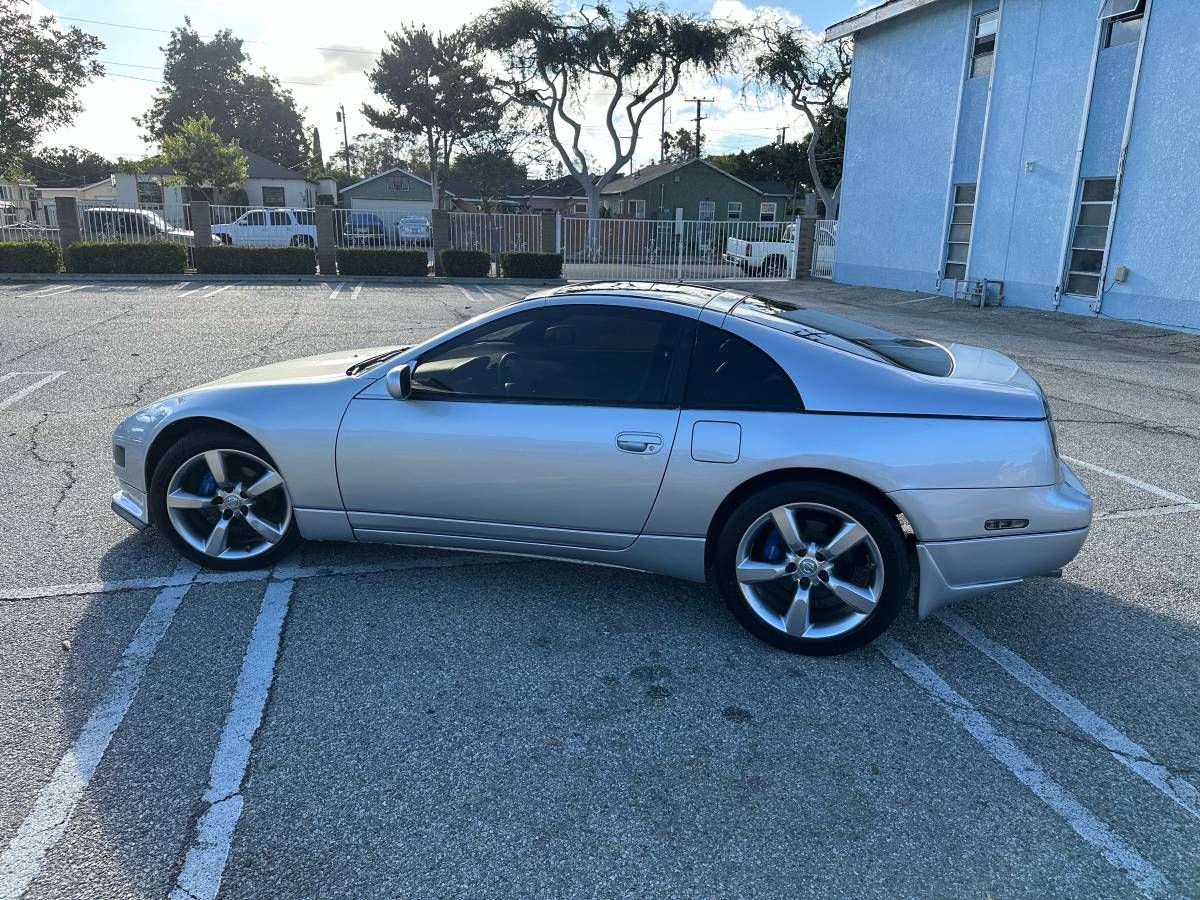 Nissan-300zx-1990-silver-4