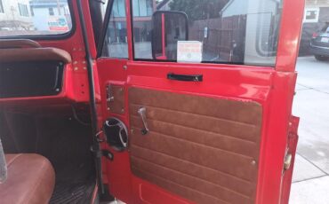 Nissan-Patrol-1977-Red-w-ivory-hardtop-Brown-Vinyl-13
