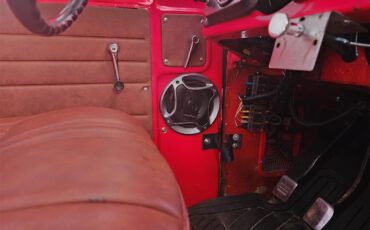Nissan-Patrol-1977-Red-w-ivory-hardtop-Brown-Vinyl-17