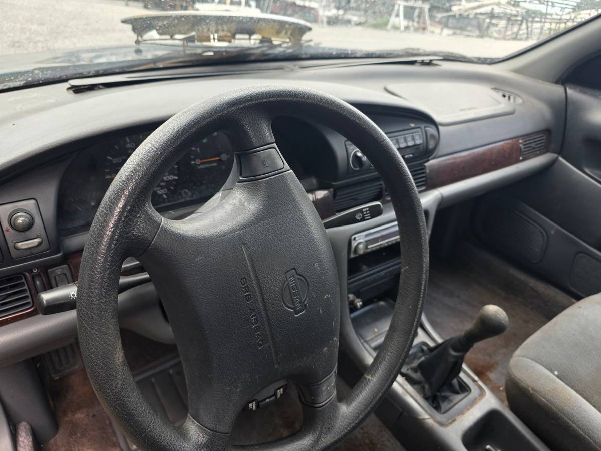 Nissan-altima-1996-green-14
