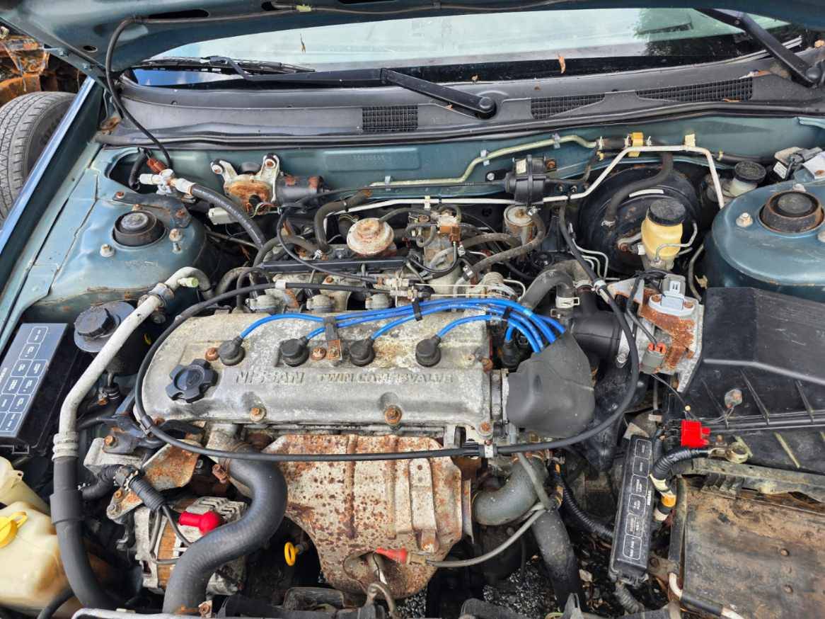 Nissan-altima-1996-green-3