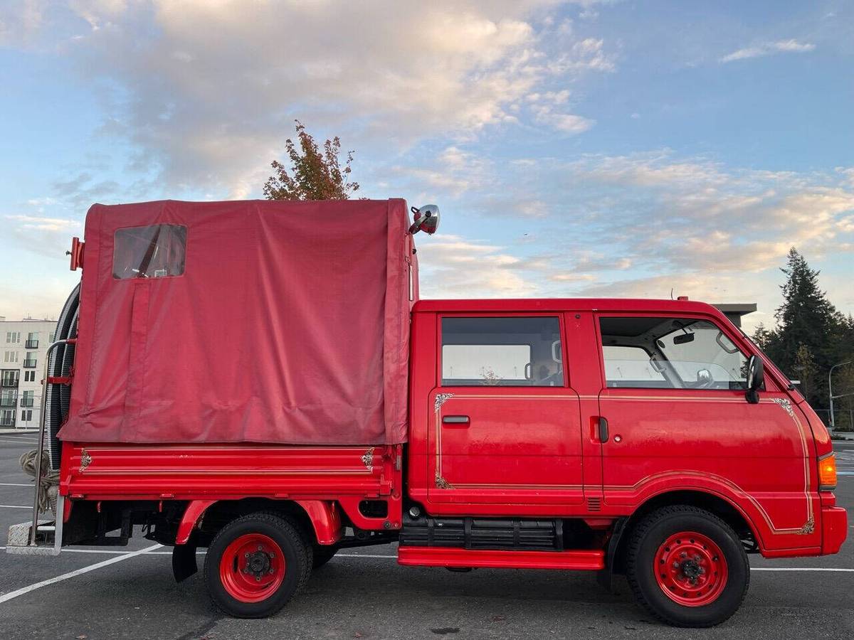 Nissan-atlas-1993-red-4