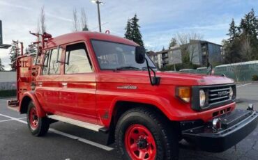 Nissan-atlas-1993-red-7