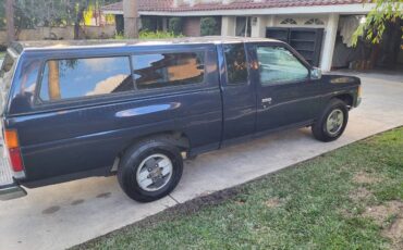 Nissan-d21-hardbody-1992-blue-1
