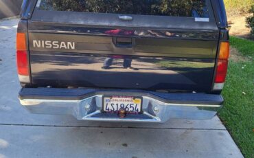 Nissan-d21-hardbody-1992-blue-12
