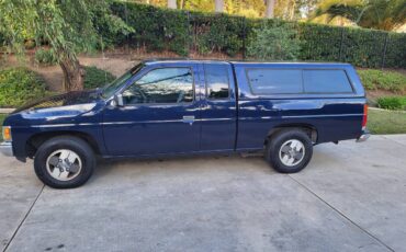 Nissan-d21-hardbody-1992-blue