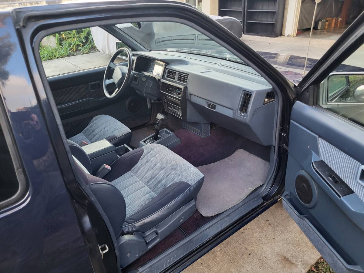 Nissan-d21-hardbody-1992-blue-8