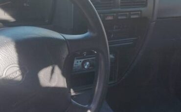 Nissan-d21-hardbody-se-1996-silver-5