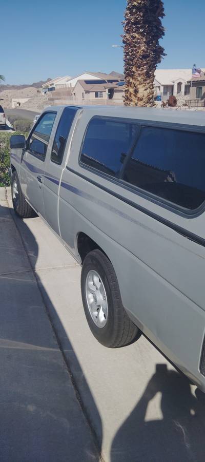 Nissan-d21-hardbody-se-1996-silver-7