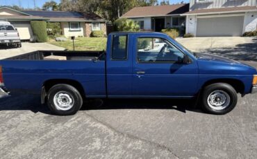 Nissan-frontier-xe-1989-1