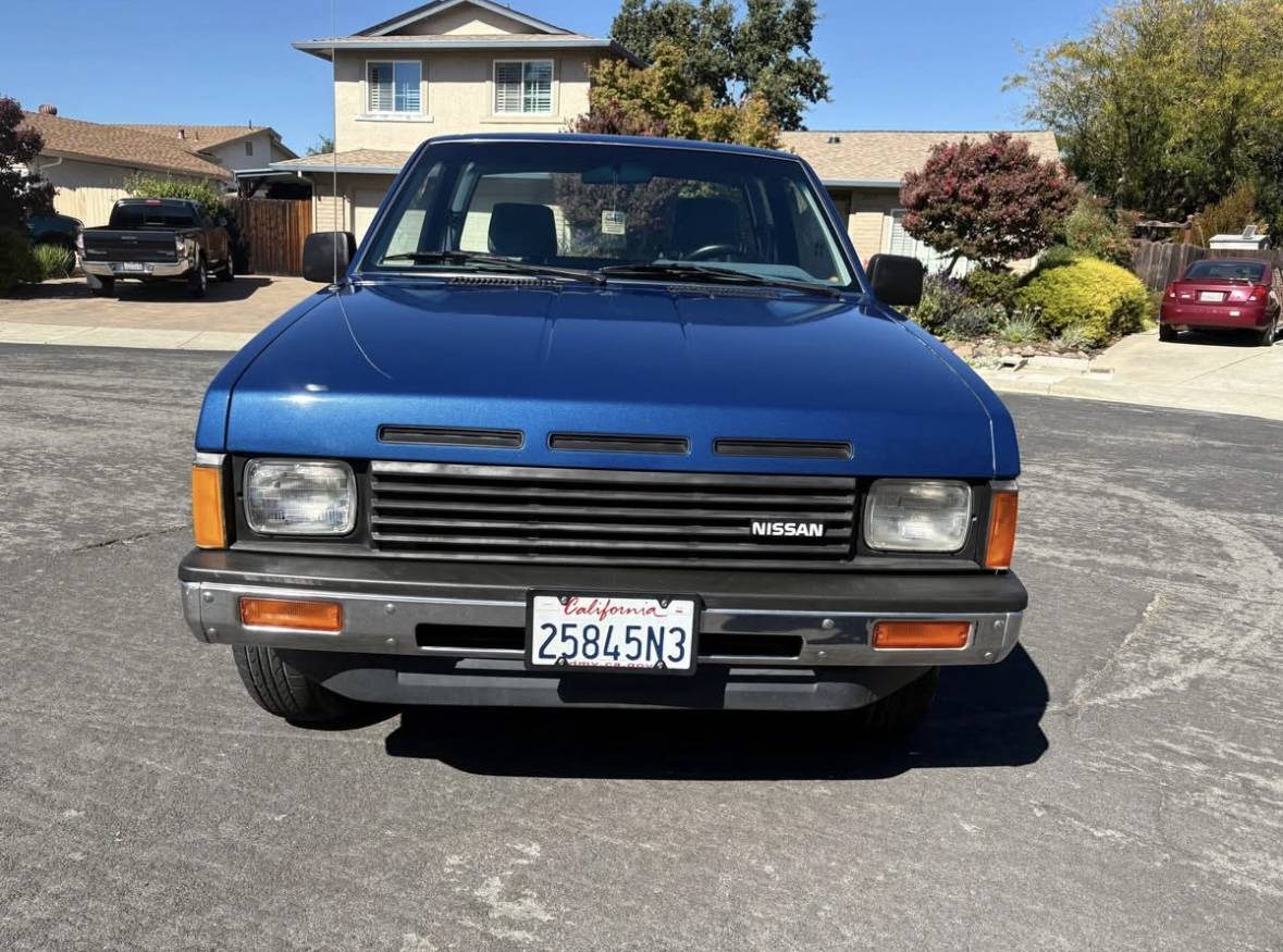 Nissan-frontier-xe-1989-14