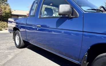 Nissan-frontier-xe-1989-8
