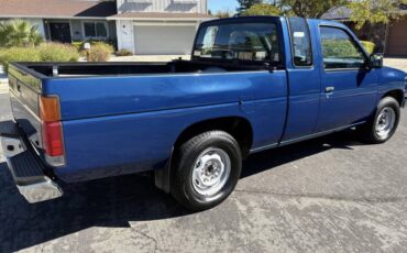 Nissan-frontier-xe-1989-9