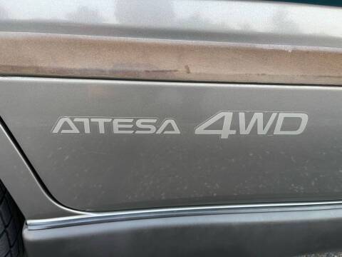 Nissan-gt-avenir-1996-green-3