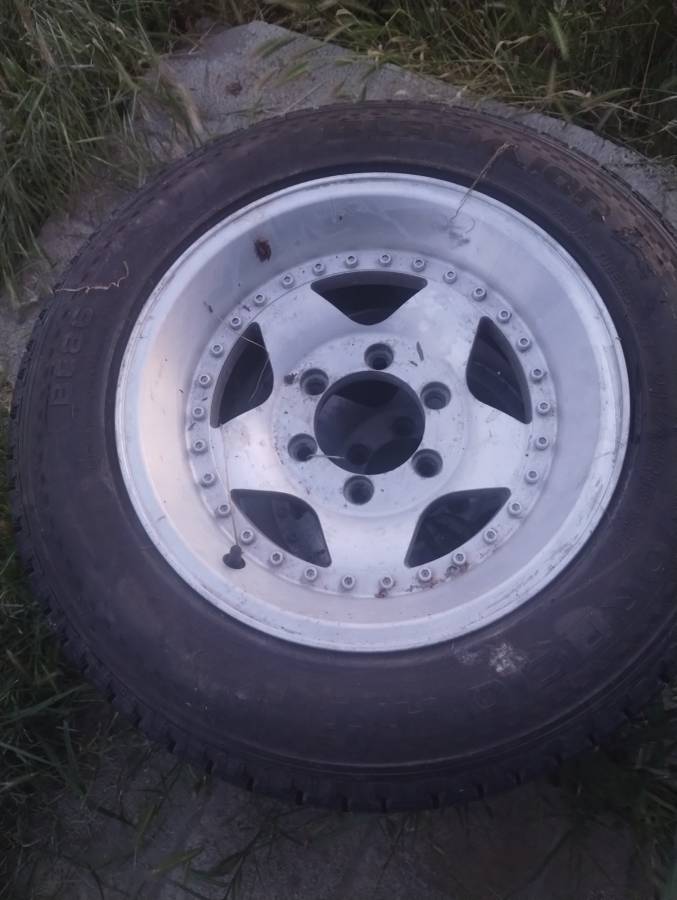 Nissan-hardbody-1987-14