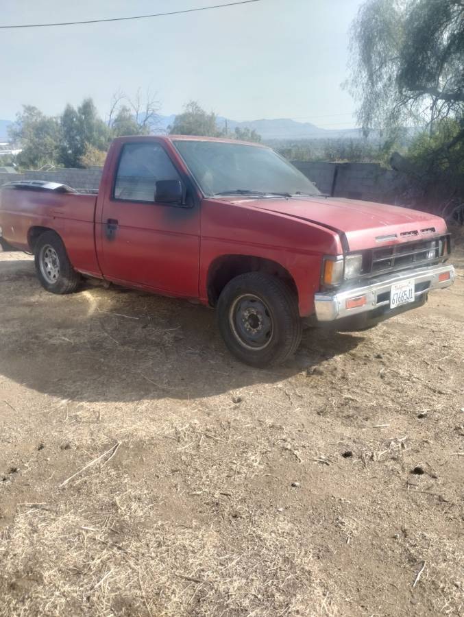 Nissan-hardbody-1987-21