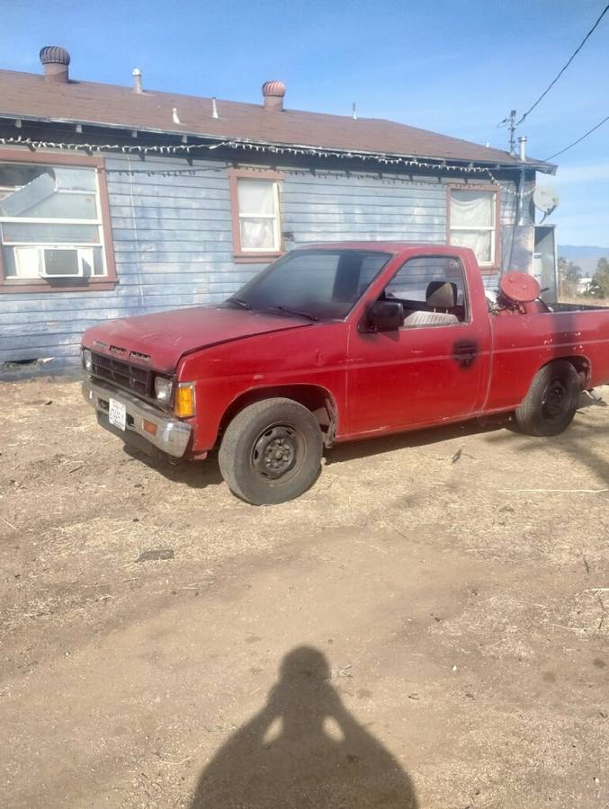 Nissan-hardbody-1987