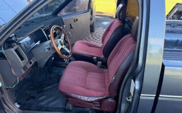 Nissan-hardbody-pickup-1986-silver-14