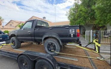 Nissan-hardbody-pickup-1988-black-2