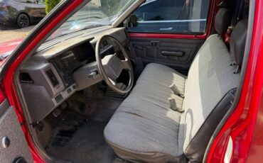 Nissan-hardbody-pickup-1988-red-4