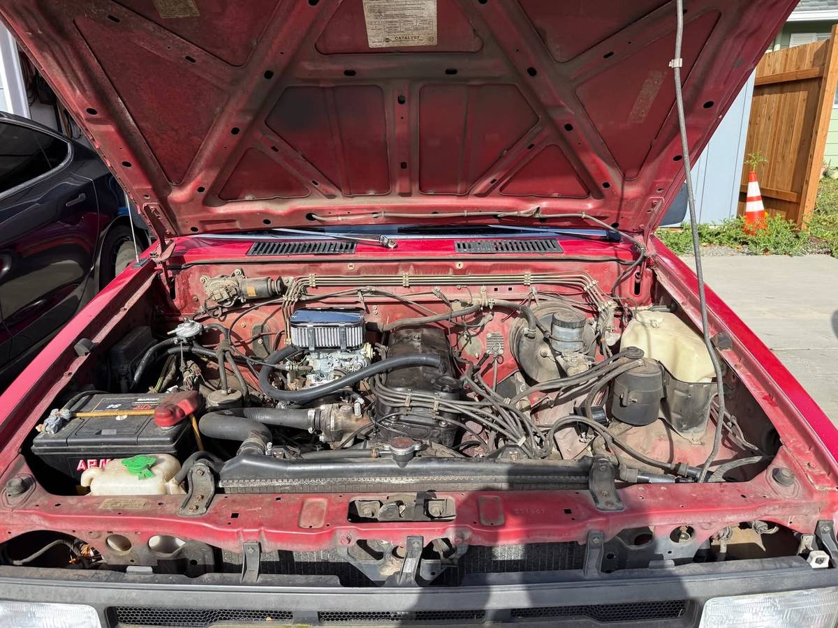 Nissan-hardbody-pickup-1988-red-6