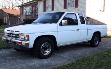 Nissan-hardbody-pickup-1991-white-1