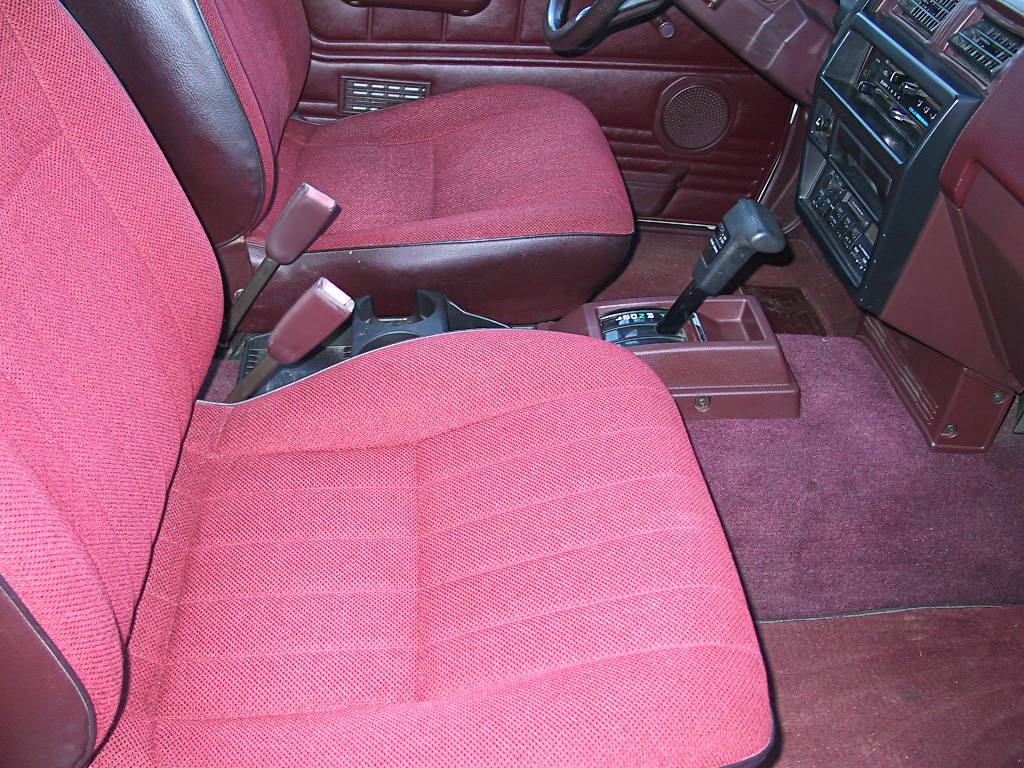 Nissan-hardbody-pickup-1991-white-10