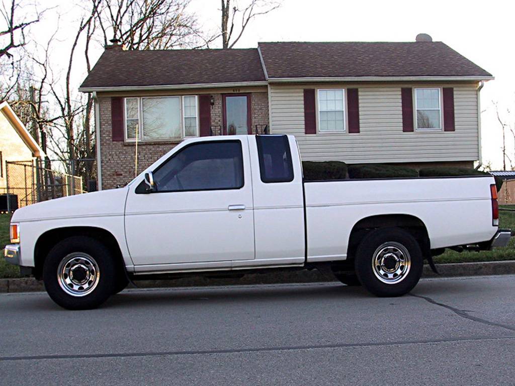 Nissan-hardbody-pickup-1991-white-12