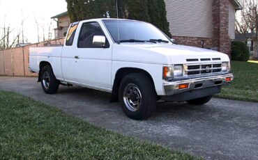 Nissan-hardbody-pickup-1991-white-3
