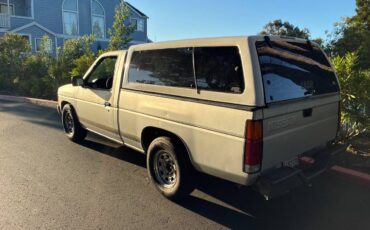 Nissan-hardbody-pickup-1993-silver-1