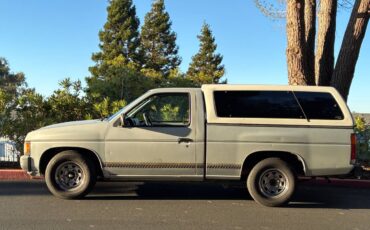 Nissan-hardbody-pickup-1993-silver