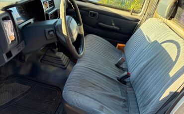 Nissan-hardbody-pickup-1993-silver-6