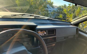 Nissan-hardbody-pickup-1993-silver-7