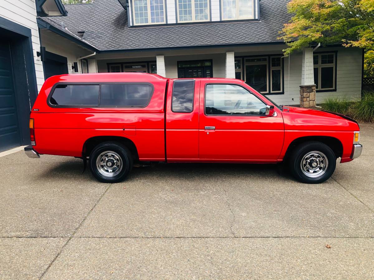 Nissan-hardbody-pickup-1995-3