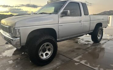 Nissan-hardbody-pickup-1995