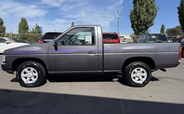 Nissan-hardbody-pickup-1996-custom-2