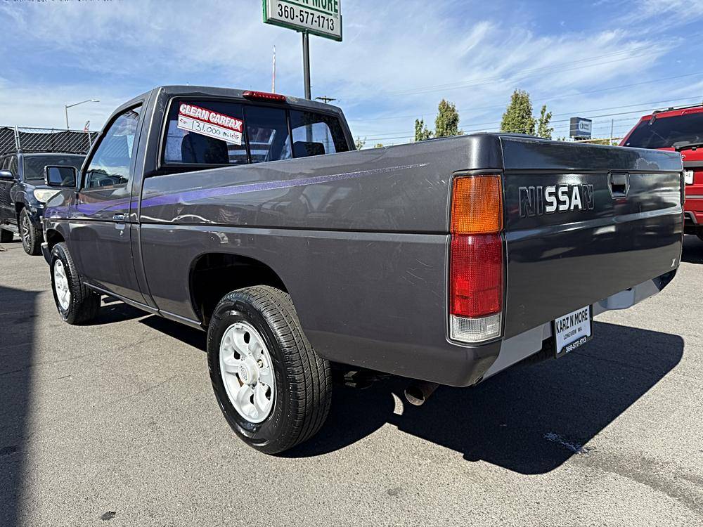 Nissan-hardbody-pickup-1996-custom-21